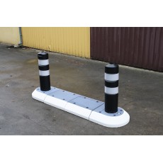 TDJ Helleblok 200x50cm med 2 pullerter