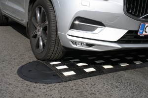 Vejbump 30 km/t Midt sort - Ny gummi